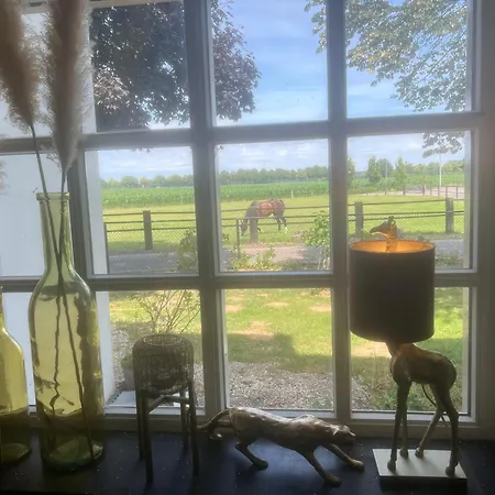 Annahoeve Venlo, 220 Qm 아파트