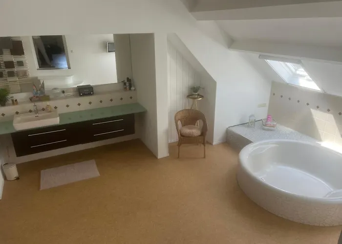 Annahoeve Venlo, 220 Qm * Venlo