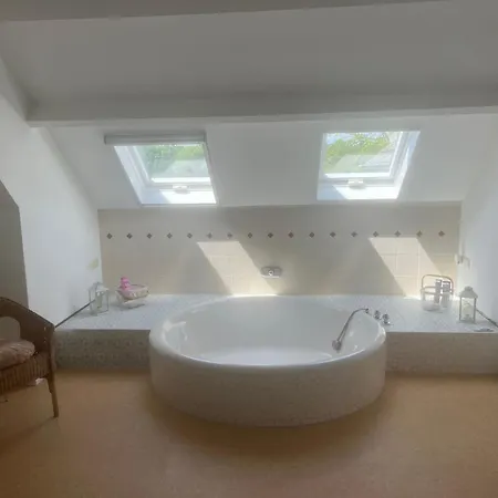 Annahoeve Venlo, 220 Qm * Venlo